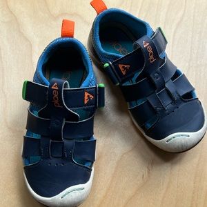 SALE 🎈Plae Sam 2.0 blue Sandals shoes 9.5